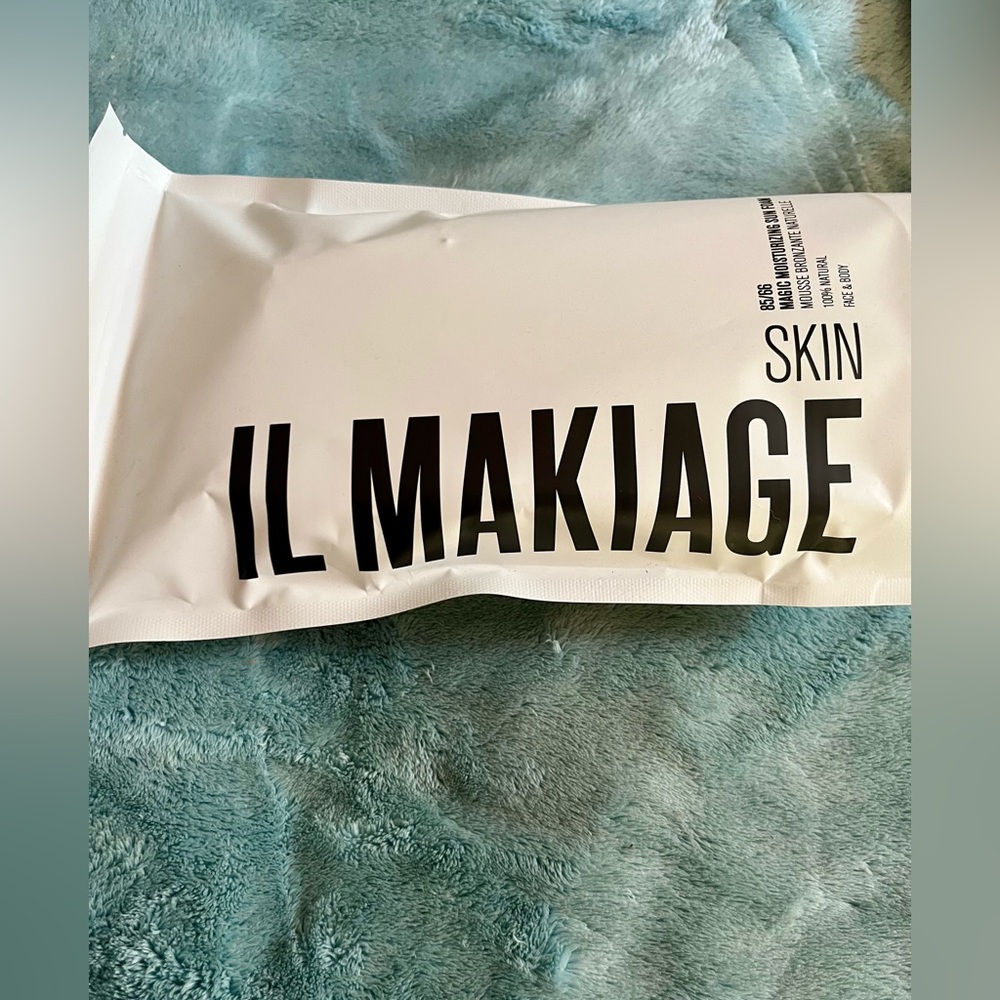 IL MAKIAGE 85/66 MAGIC MOISTURIZING SUN FOAM MOUSSE BRONZER & APPLICATOR MITT